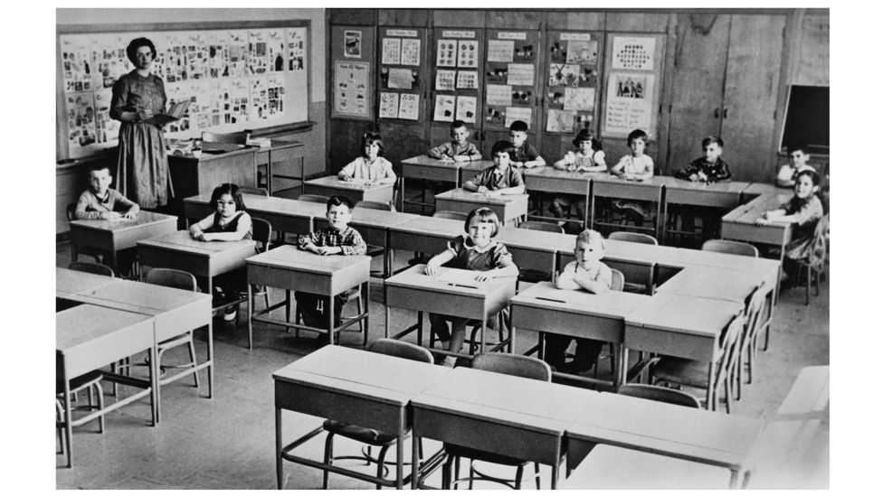До появи вакцини проти кору у Великобританії в 1968 році спалахи захворювання часто виникали в школах (Авторство зображення: Alamy)